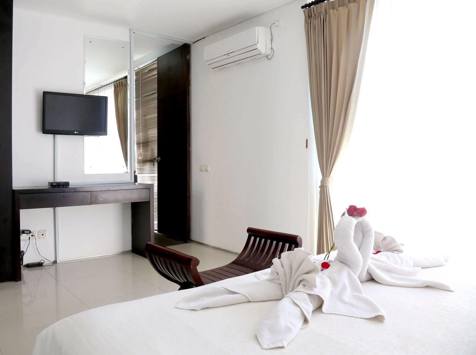 Grace And Milena Guesthouse Kuta Lombok Kültér fotó