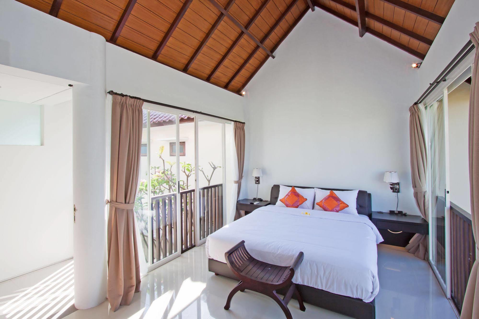Grace And Milena Guesthouse Kuta Lombok Kültér fotó